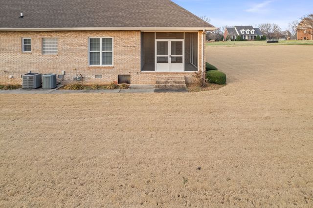 657 Pickney Rd, Winchester, TN 37398