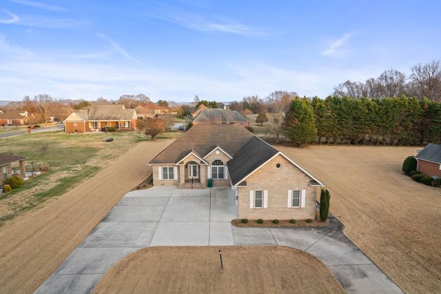 657 Pickney Rd, Winchester, TN 37398