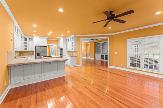 657 Pickney Rd, Winchester, TN 37398