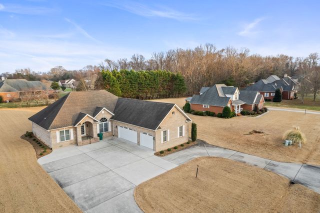 657 Pickney Rd, Winchester, TN 37398