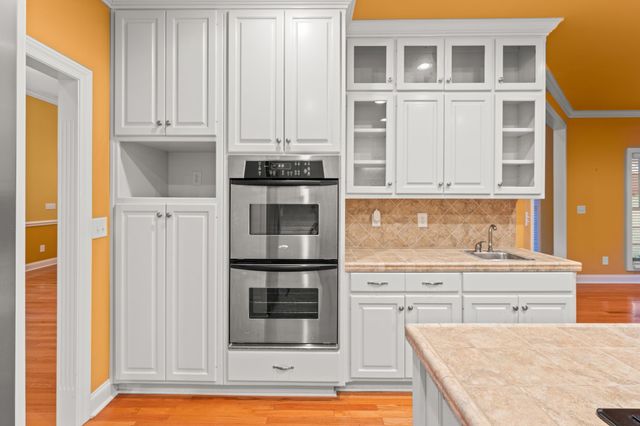 657 Pickney Rd, Winchester, TN 37398