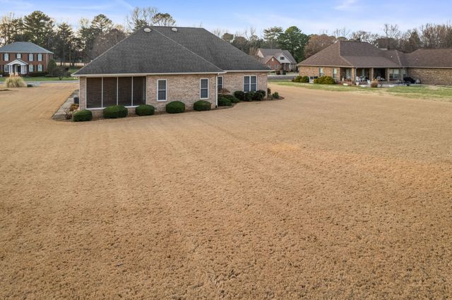 657 Pickney Rd, Winchester, TN 37398