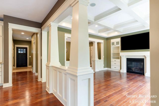 2975 Bird Avenue Ne, Grand Rapids Twp, MI 49525