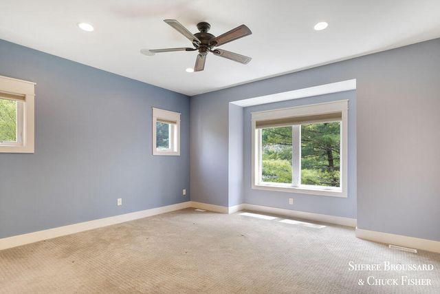 2975 Bird Avenue Ne, Grand Rapids Twp, MI 49525
