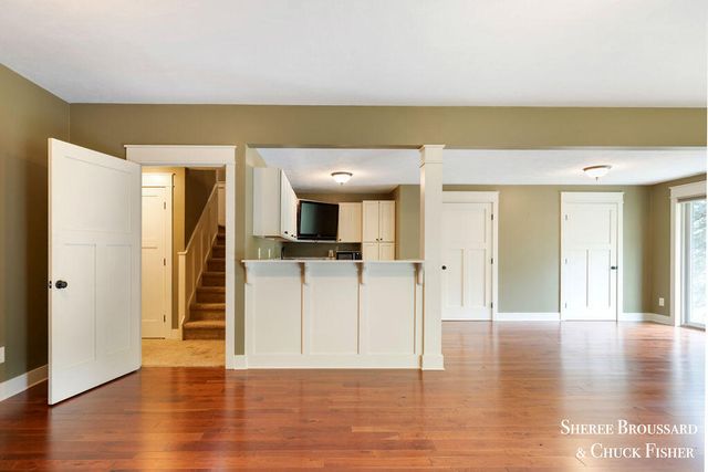 2975 Bird Avenue Ne, Grand Rapids Twp, MI 49525