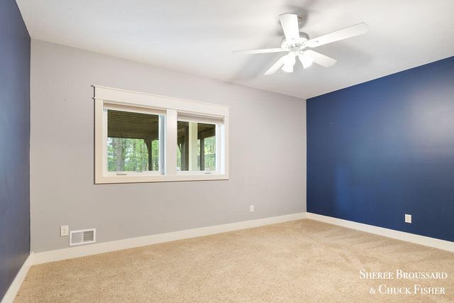 2975 Bird Avenue Ne, Grand Rapids Twp, MI 49525