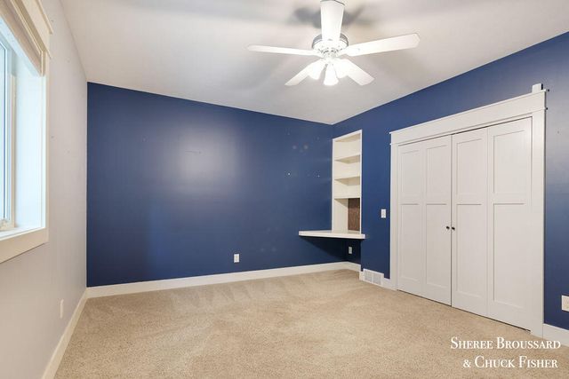 2975 Bird Avenue Ne, Grand Rapids Twp, MI 49525