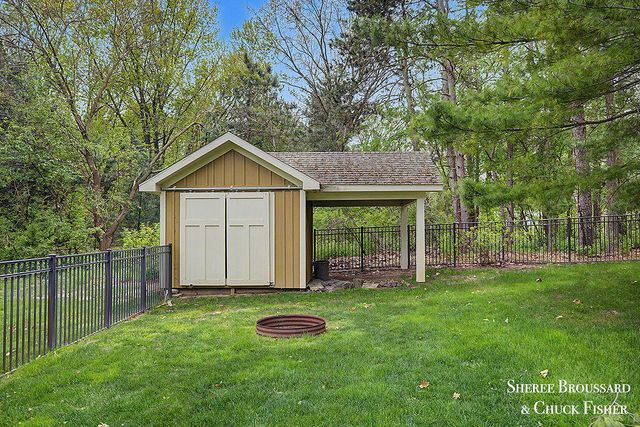 2975 Bird Avenue Ne, Grand Rapids Twp, MI 49525