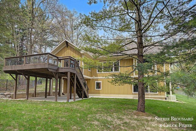 2975 Bird Avenue Ne, Grand Rapids Twp, MI 49525