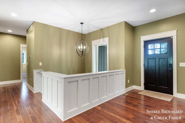 2975 Bird Avenue Ne, Grand Rapids Twp, MI 49525