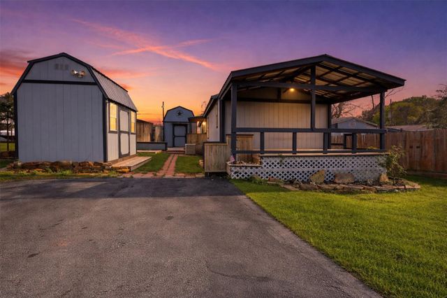 13236 Enchanted Vista, Willis, TX 77318