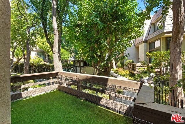 9000 Vanalden Avenue 197, Northridge, CA 91324