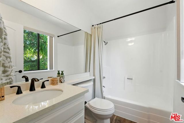 9000 Vanalden Avenue 197, Northridge, CA 91324