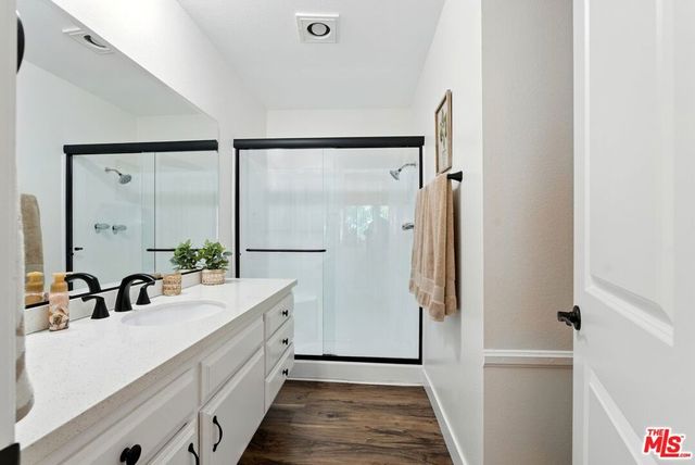 9000 Vanalden Avenue 197, Northridge, CA 91324