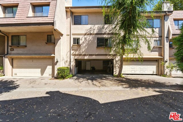 9000 Vanalden Avenue 197, Northridge, CA 91324