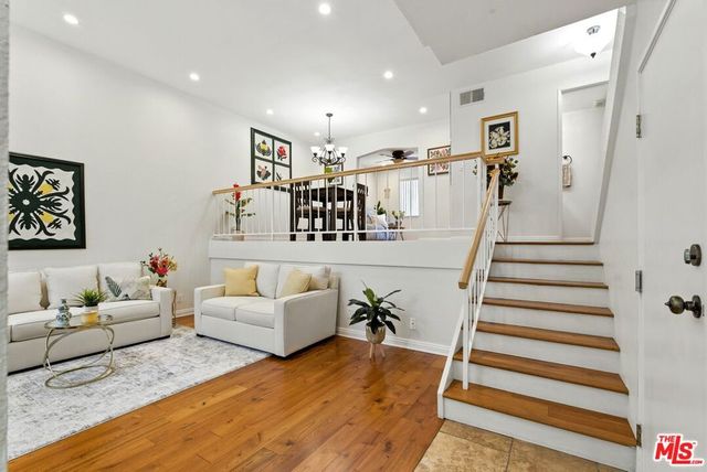 9000 Vanalden Avenue 197, Northridge, CA 91324