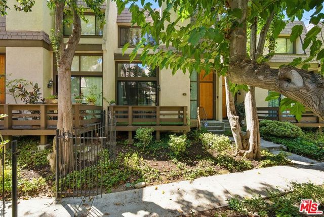 9000 Vanalden Avenue 197, Northridge, CA 91324