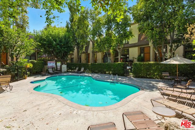 9000 Vanalden Avenue 197, Northridge, CA 91324