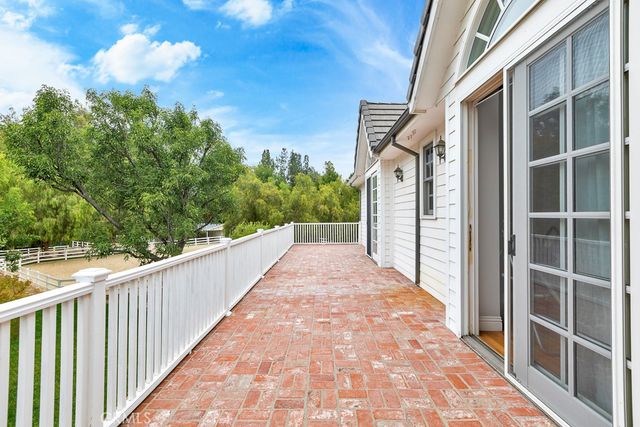 10955 Winnetka Avenue, Chatsworth, CA 91311