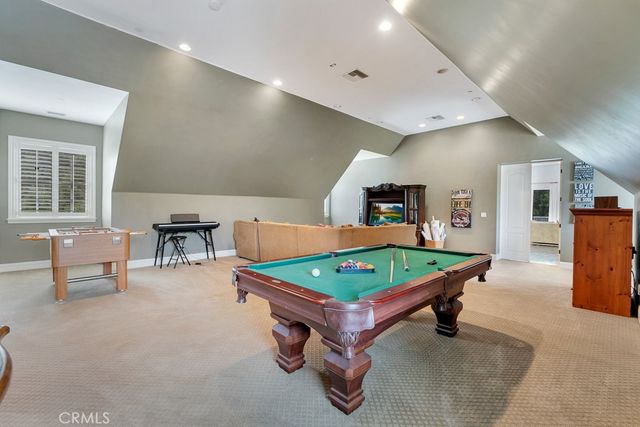 10955 Winnetka Avenue, Chatsworth, CA 91311
