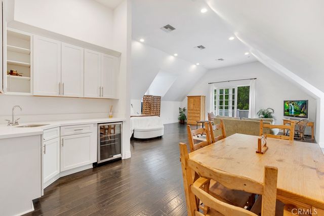 10955 Winnetka Avenue, Chatsworth, CA 91311