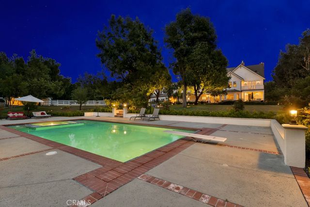 10955 Winnetka Avenue, Chatsworth, CA 91311
