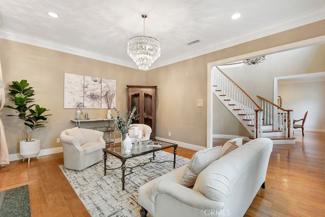 10955 Winnetka Avenue, Chatsworth, CA 91311