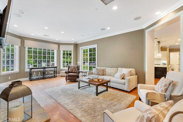 10955 Winnetka Avenue, Chatsworth, CA 91311