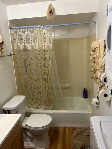 7100 99th Street 204, Chicago Ridge, IL 60415