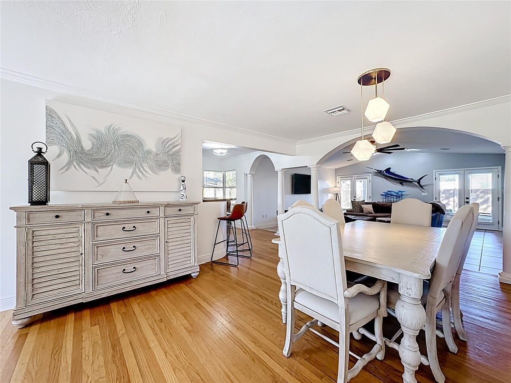 Image 3 of property listing at 3601 NEPTUNE DRIVE, Orlando, FL 32804