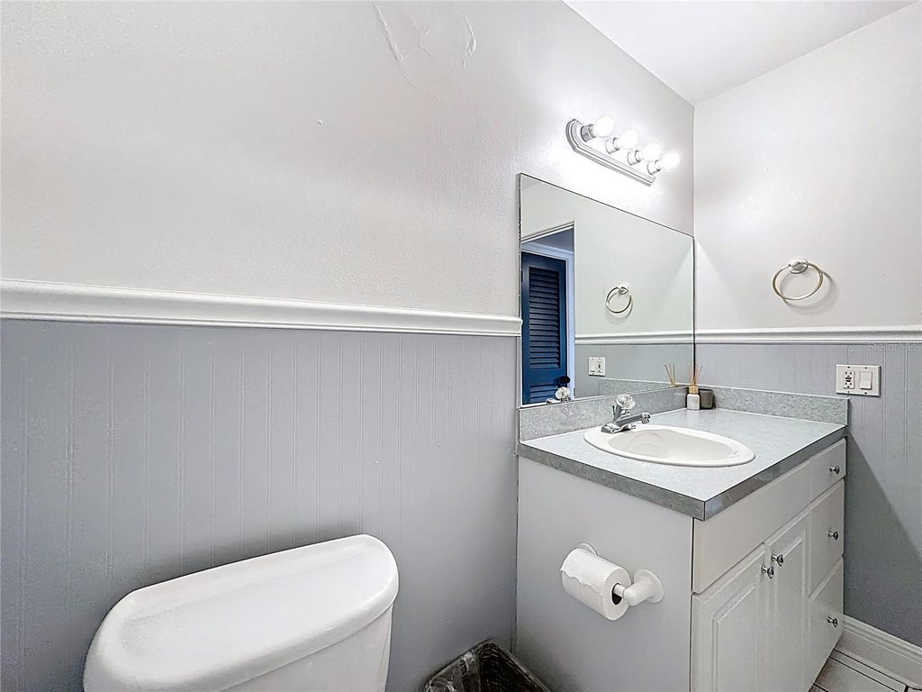 Image 24 of property listing at 3601 NEPTUNE DRIVE, Orlando, FL 32804