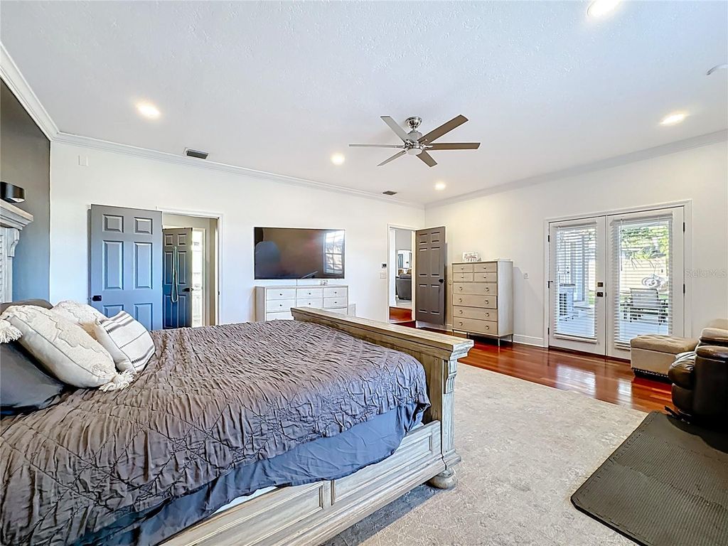 Image 35 of property listing at 3601 NEPTUNE DRIVE, Orlando, FL 32804