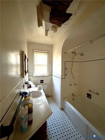 1008 E Belt Blvd, Richmond, VA 23224