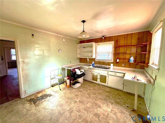 1008 E Belt Blvd, Richmond, VA 23224