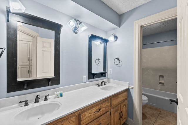 3700 Lake Vista Circle, Tyler, TX 75707