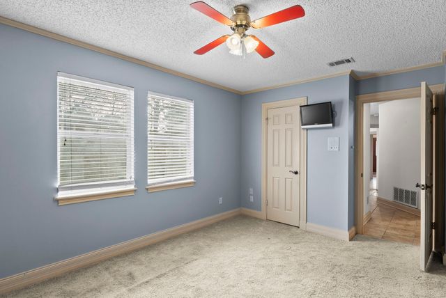 3700 Lake Vista Circle, Tyler, TX 75707