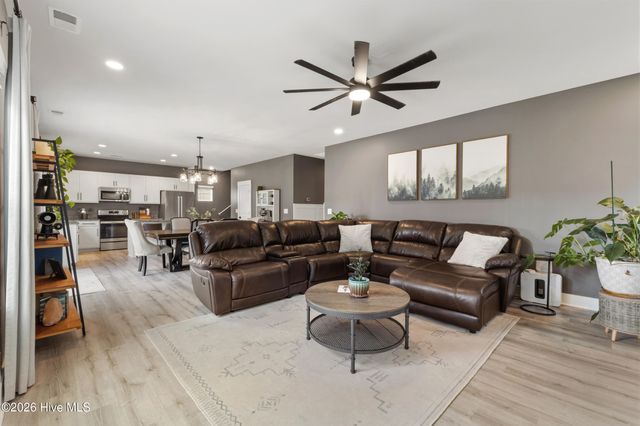 4561 Parsons Mill Drive, Castle Hayne, NC 28429