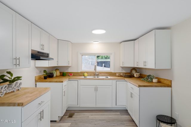 3501 Watterson Street, Kingsport, TN 37660