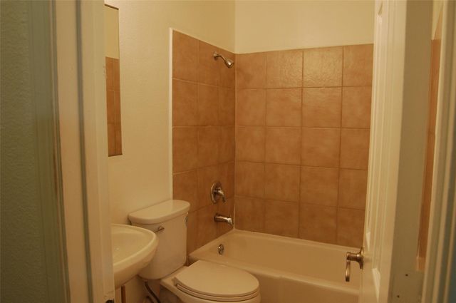 1428 W Braker LN, Austin, TX 78758