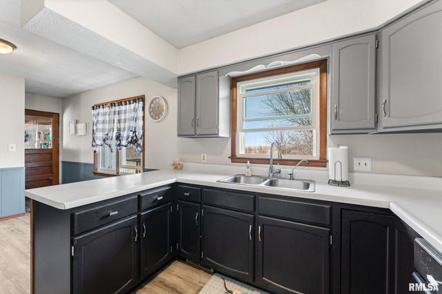 43 280TH Street, Alexis, IL 61412