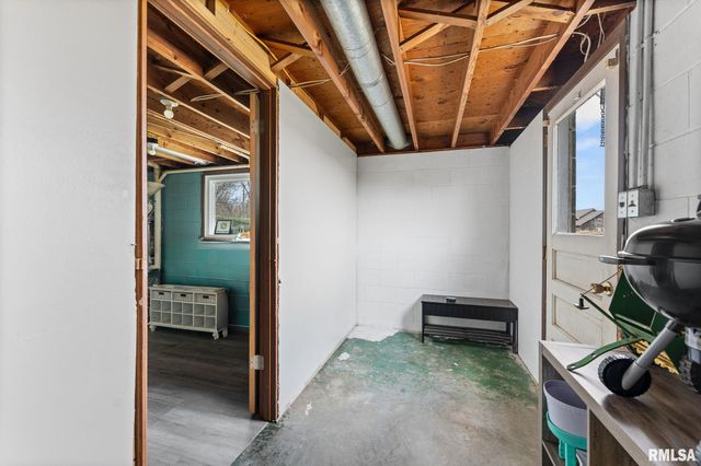 43 280TH Street, Alexis, IL 61412