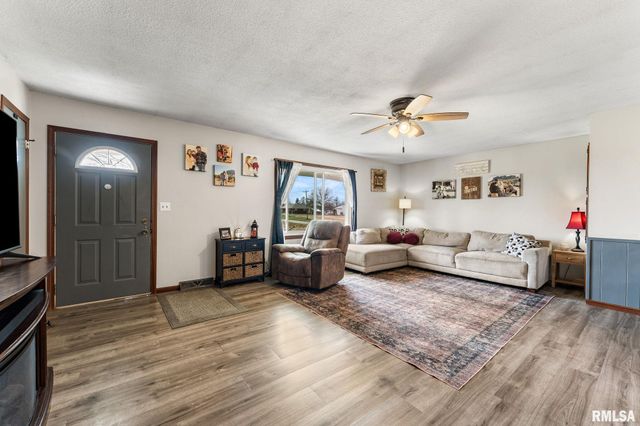 43 280TH Street, Alexis, IL 61412