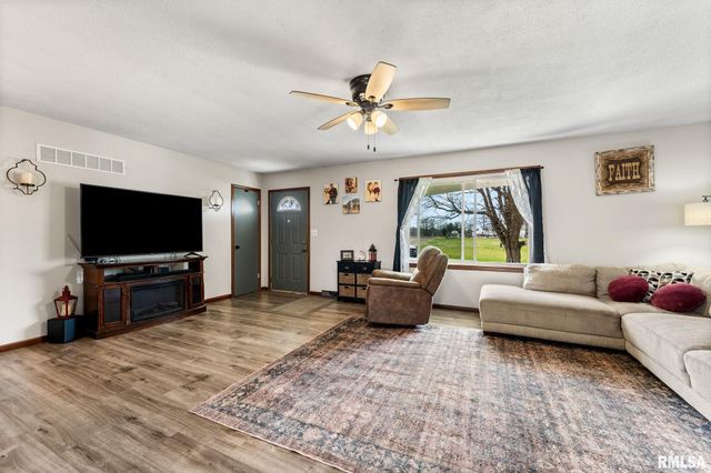 43 280TH Street, Alexis, IL 61412