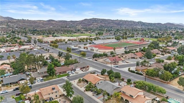 41763 Lomas, Hemet, CA 92544
