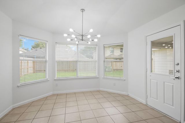 9410 Lakeway View Lane, Humble, TX 77396