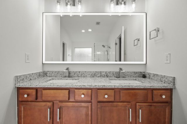 9410 Lakeway View Lane, Humble, TX 77396