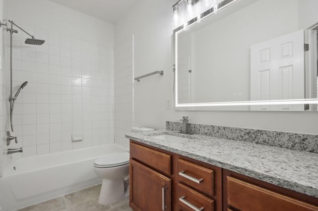 9410 Lakeway View Lane, Humble, TX 77396