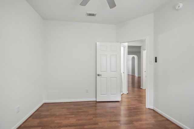 9410 Lakeway View Lane, Humble, TX 77396