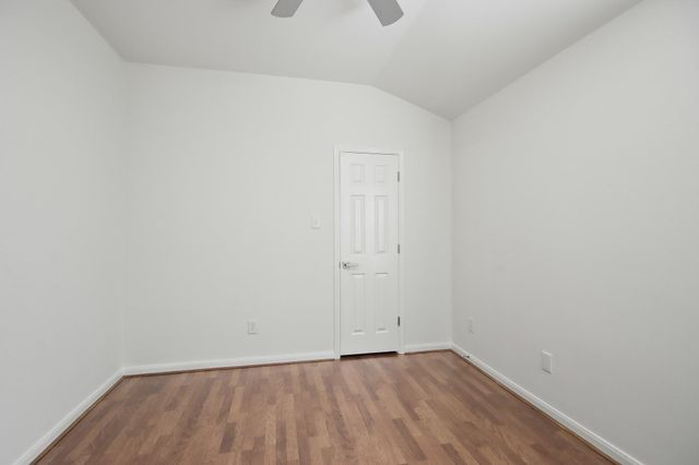 9410 Lakeway View Lane, Humble, TX 77396