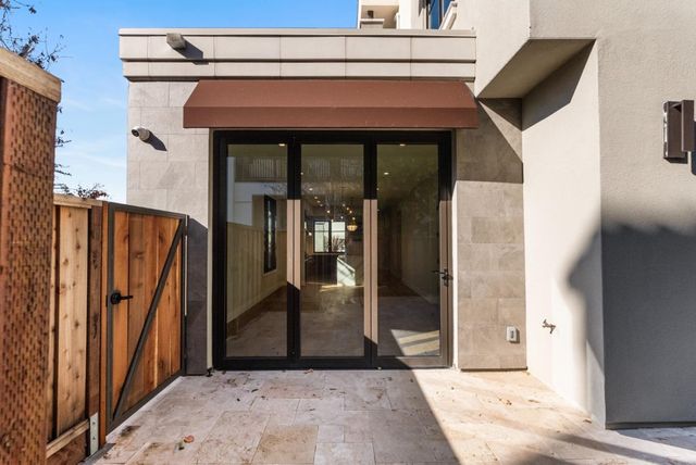 225 Hope Street, Mountain View, CA 94041